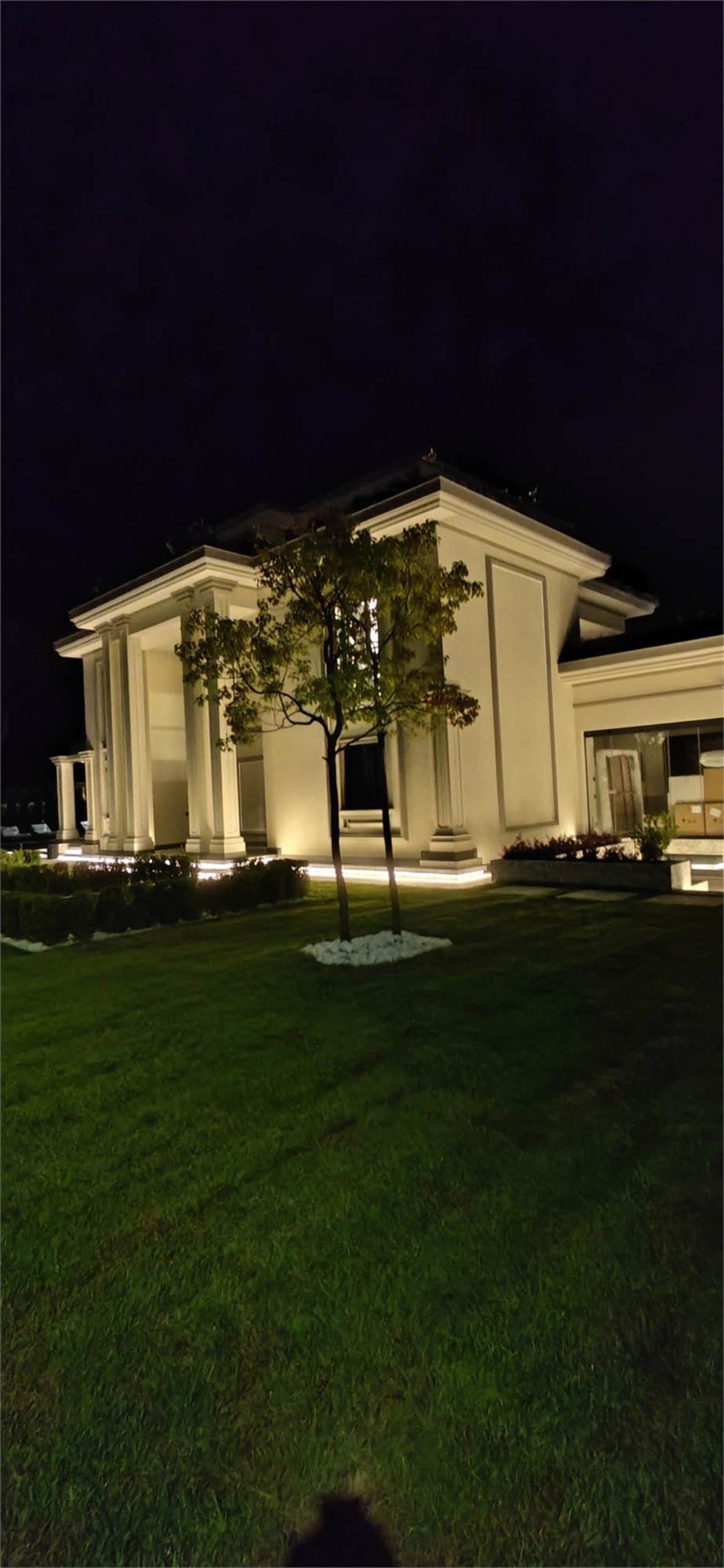photo-08 Luxury Villa with Private Pool in Forte dei Marmi, Tuscany