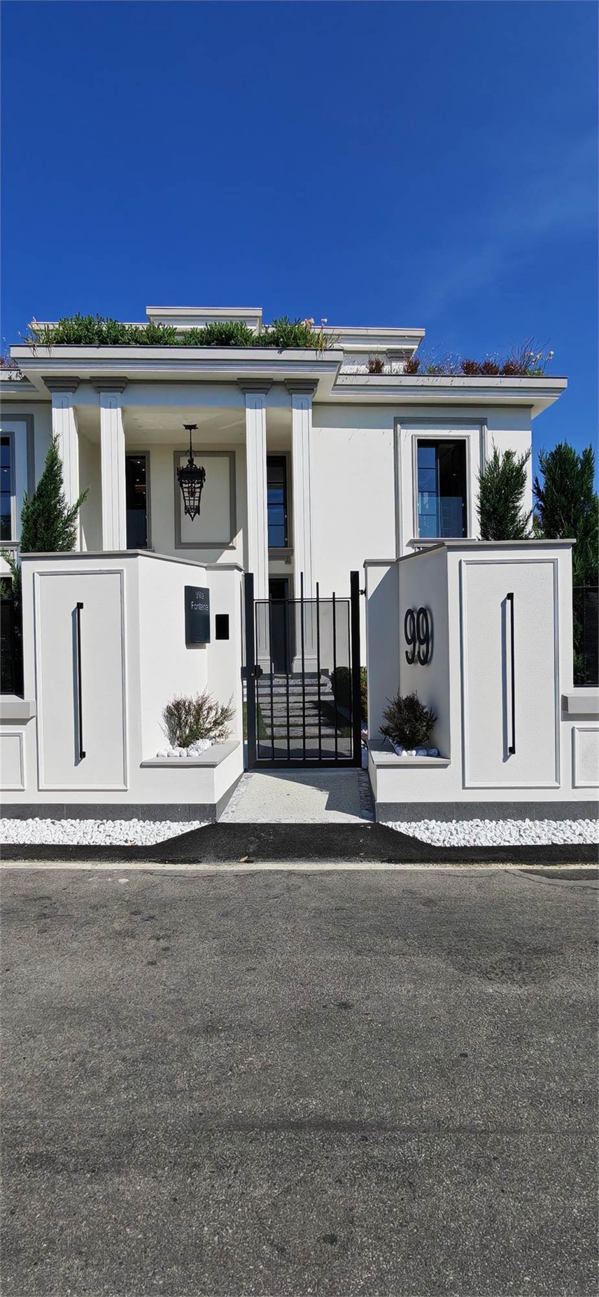 photo-30 Luxury Villa with Private Pool in Forte dei Marmi, Tuscany