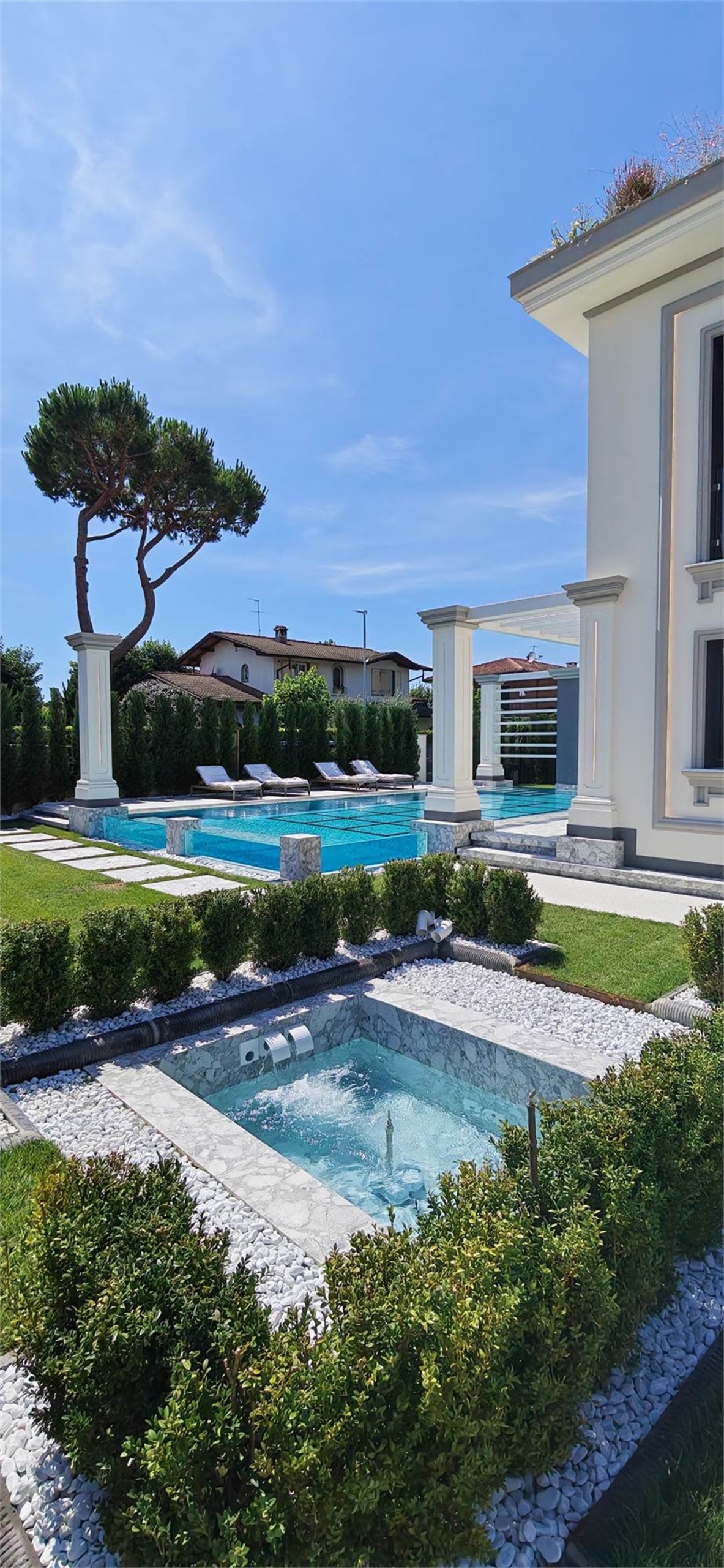 photo-34 Luxury Villa with Private Pool in Forte dei Marmi, Tuscany