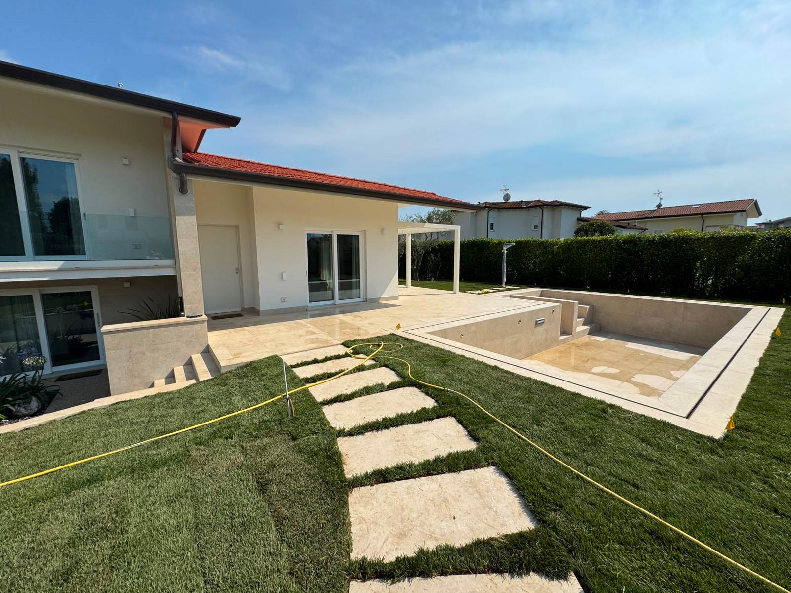 01-photo-villa-pool-under-construction Villa with Pool and Separate Outbuilding in Forte dei Marmi
