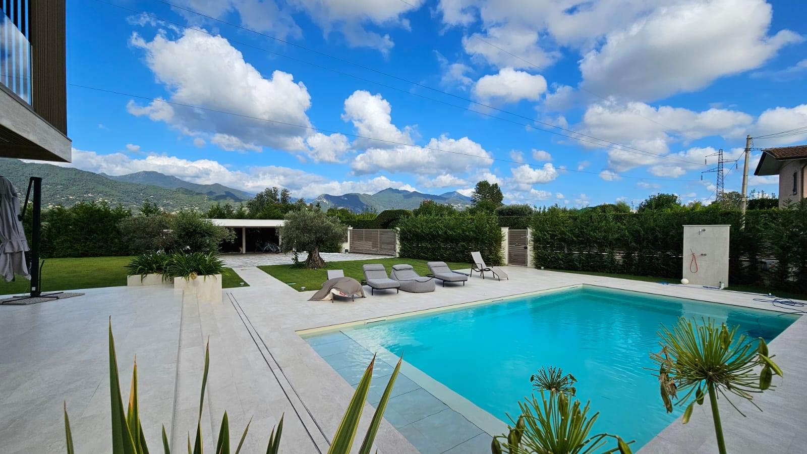 Pool, garden and sun loungers