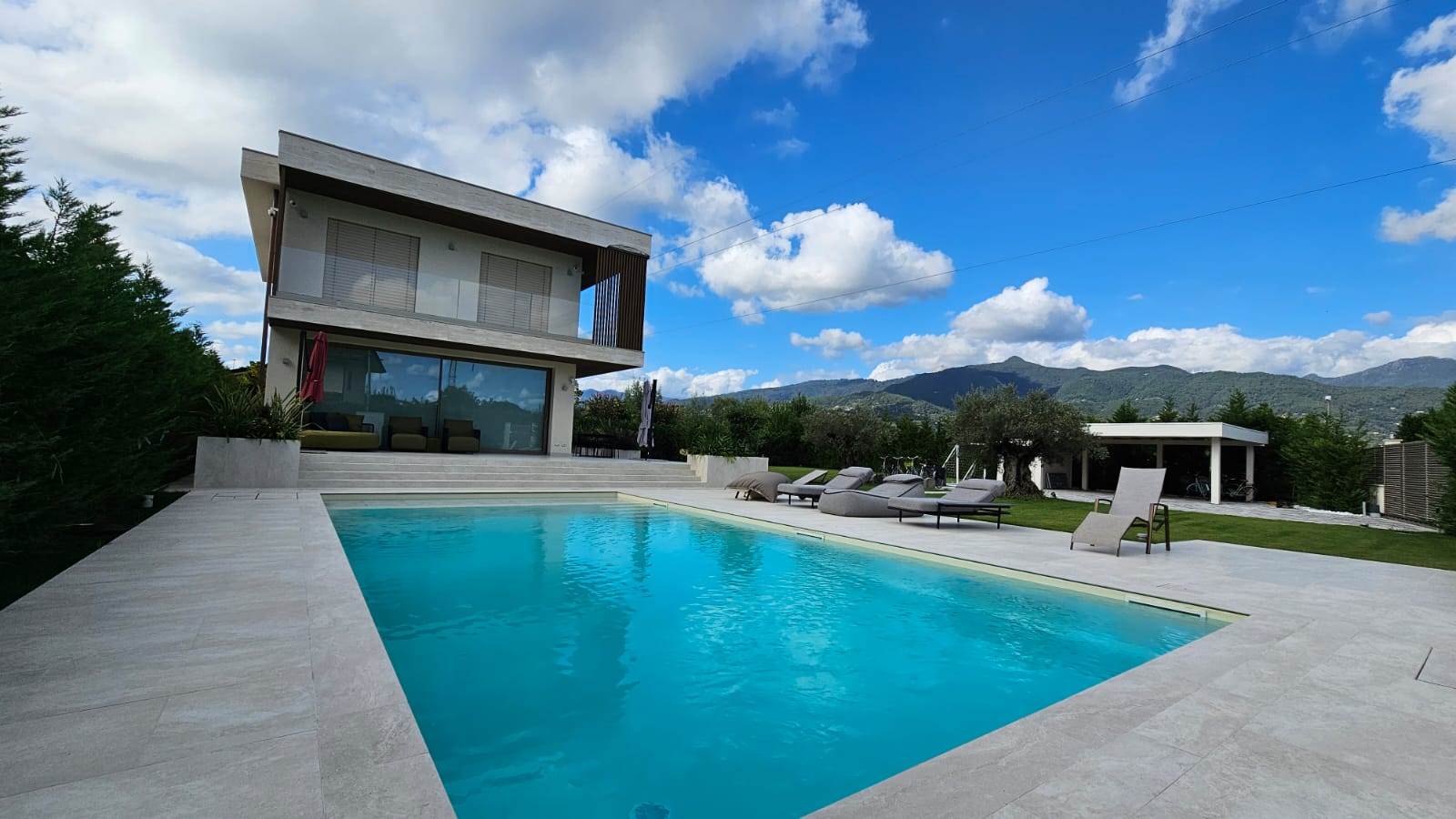 Villa and pool, wide view