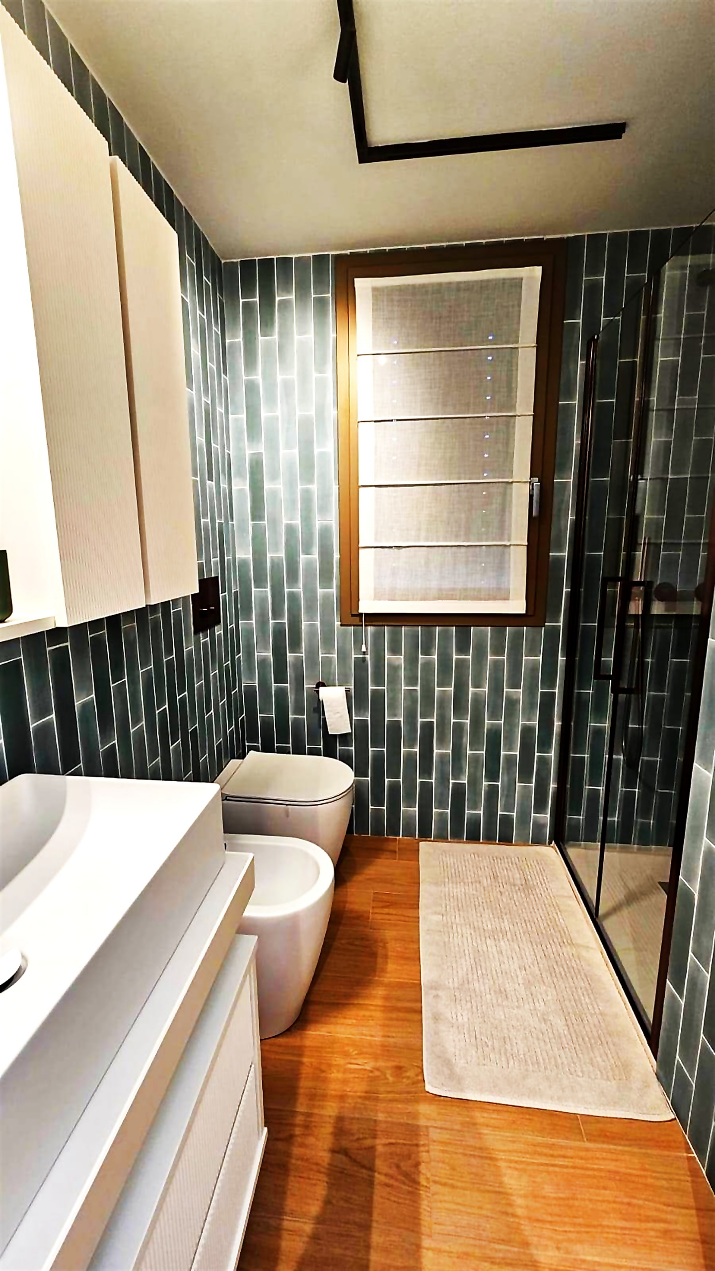 Bathroom vanity