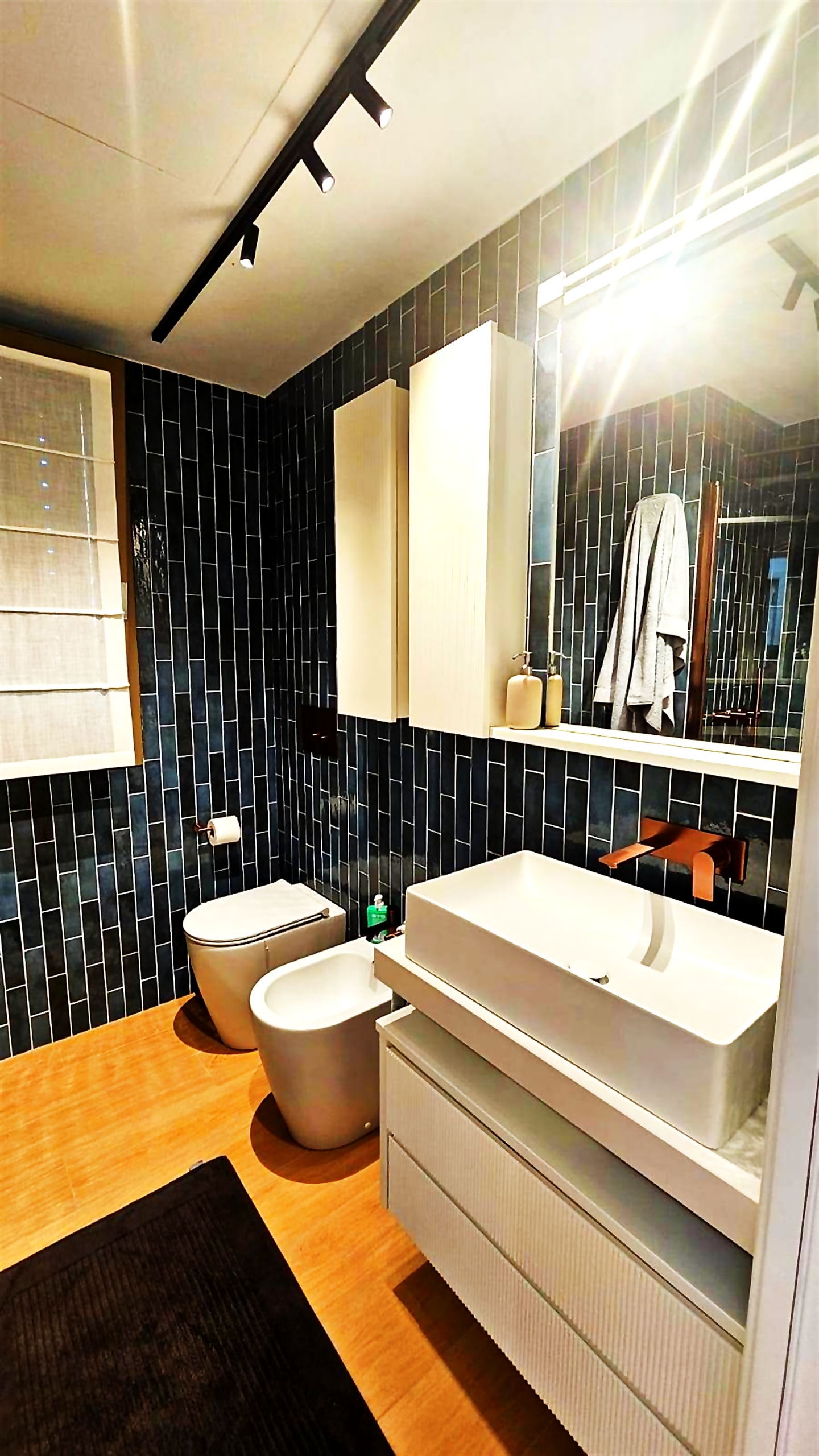 Bathroom mirror