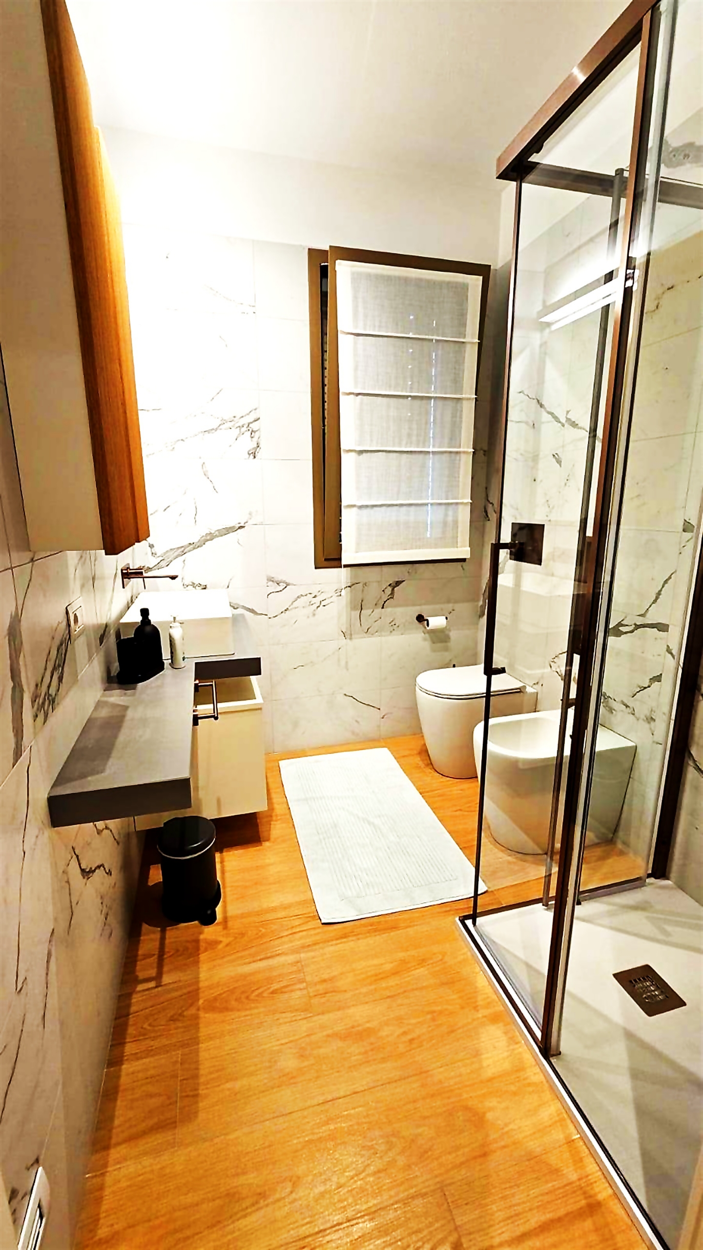 Bathroom with tub