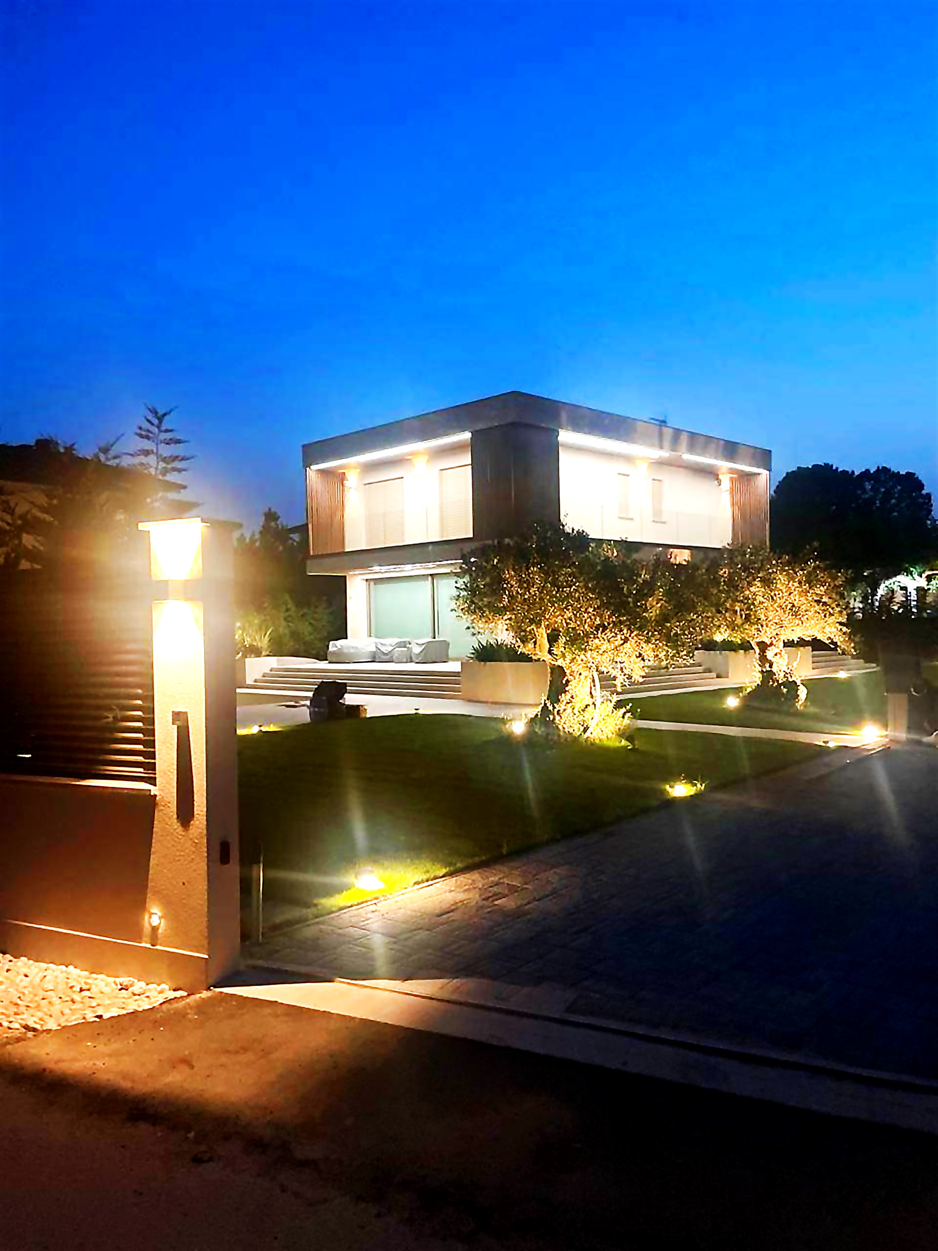 Contemporary Villa with Pool in Vittoria Apuana, Forte dei Marmi