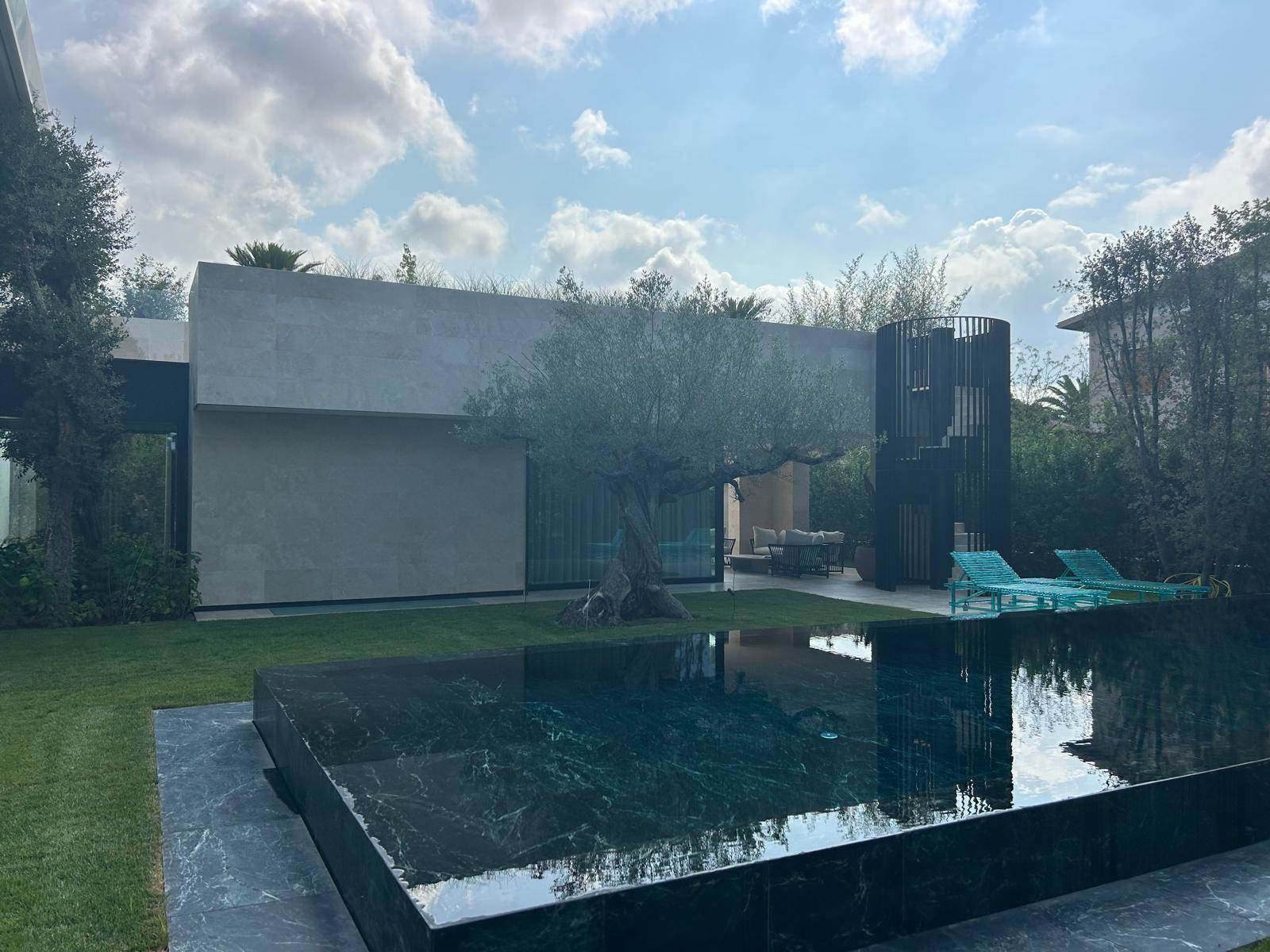 Contemporary Villa with Private Pool and Rooftop Terrace in Forte dei Marmi