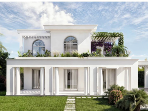Seafront Villa with Approved Project in Forte dei Marmi